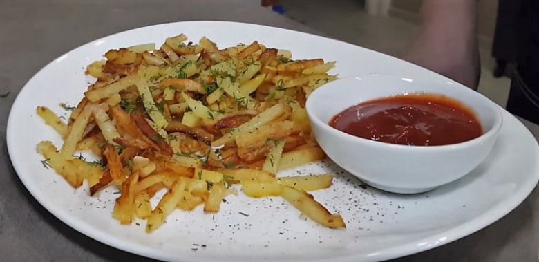 как вкусно пожарить картошку на сковороде