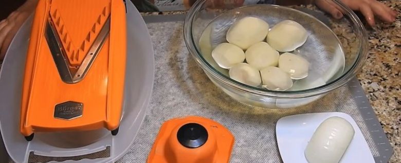 как вкусно пожарить картошку на сковороде